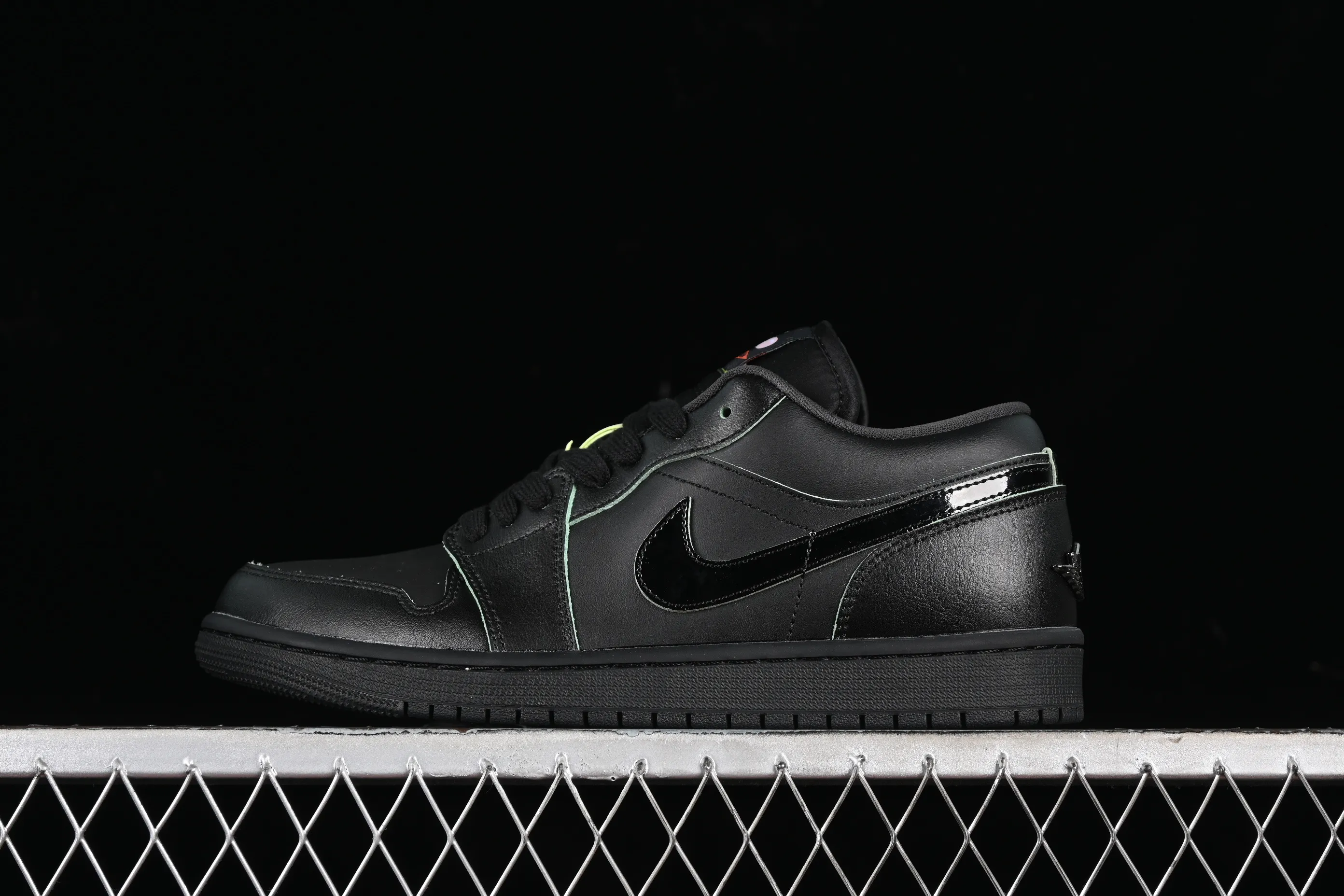 All Categories Air Jordan Jordan Series Basketball Shoes Air Jordan 1 Low Air Jordan 1 Low "Black Cat" AJ1 Joe 1 Special Edition Black Low-top Basketball Shoes HM3690-001